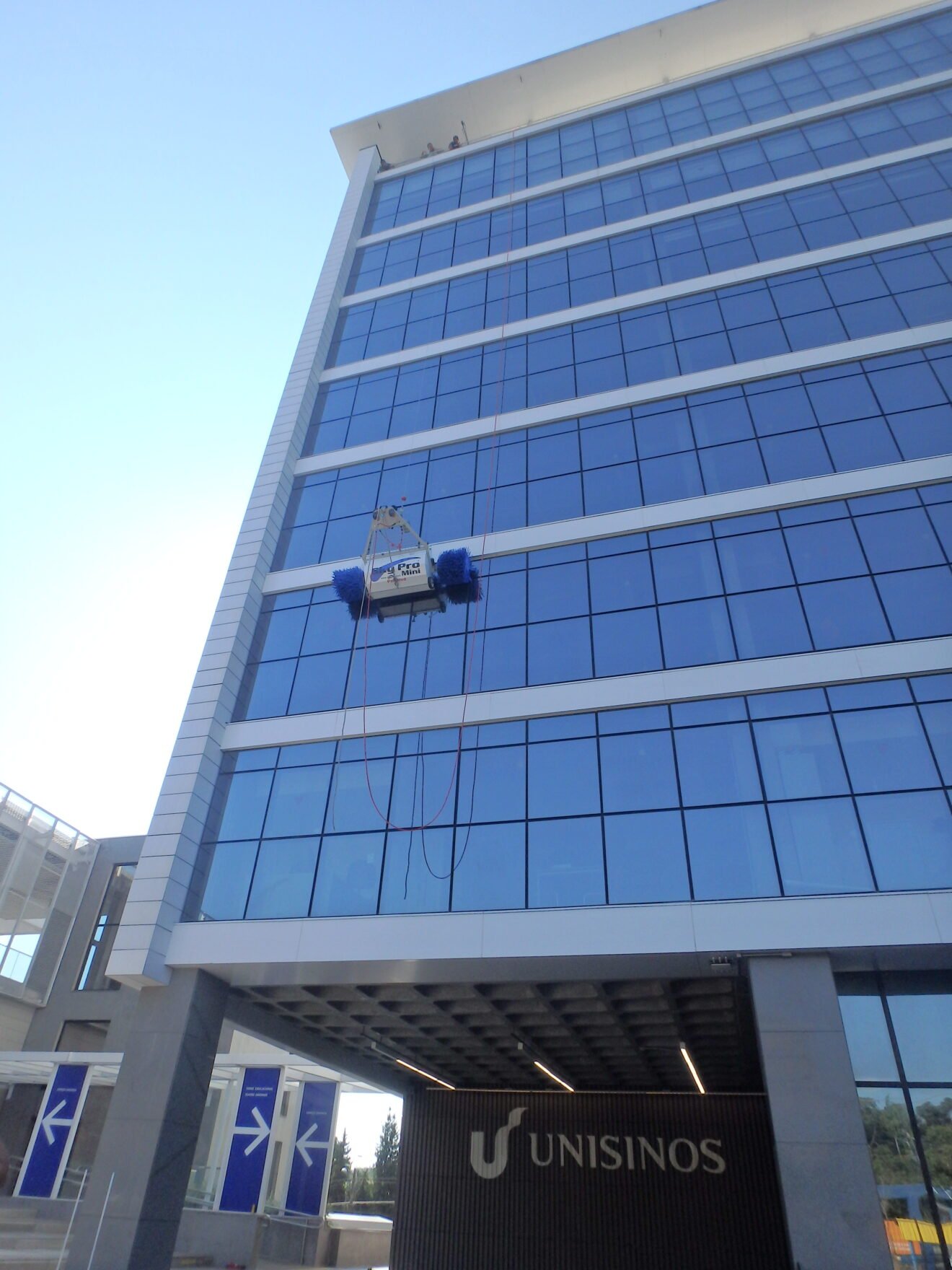 Automated Window Cleaning Technology