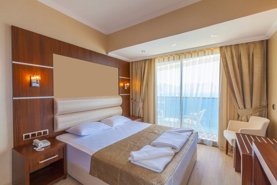 window treatment at hotel